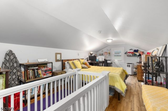 38 Hinsdale Pl, Newark City, NJ 07104