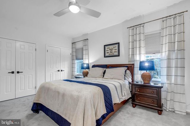 5922 MUNSON CT, Falls Church, VA 22041