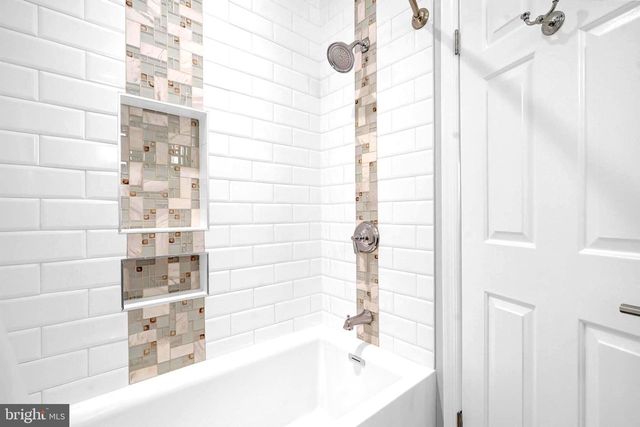 5922 MUNSON CT, Falls Church, VA 22041