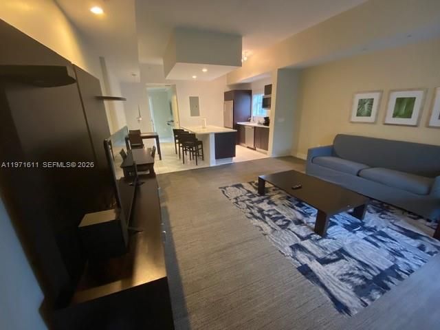 5300 NW 87th Ave 316, Doral, FL 33178