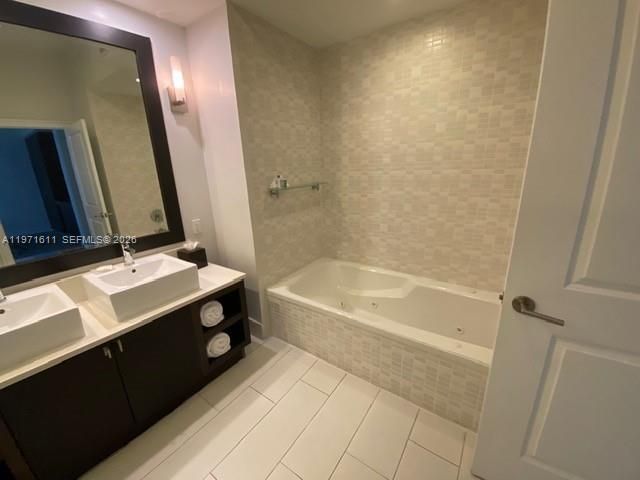 5300 NW 87th Ave 316, Doral, FL 33178