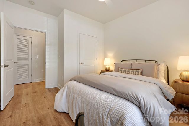 518 Clarice Avenue 100, Charlotte, NC 28204