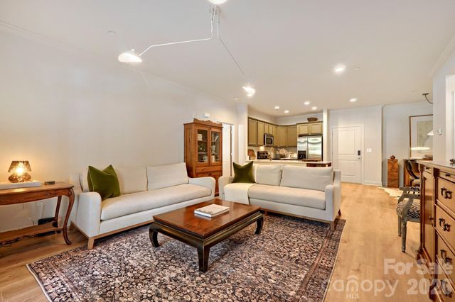 518 Clarice Avenue 100, Charlotte, NC 28204