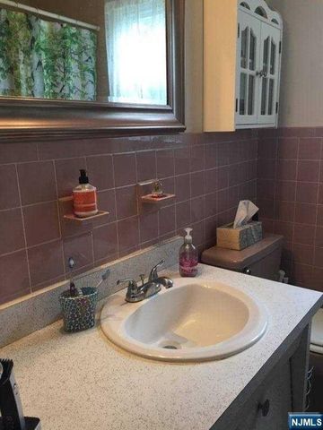 31 Garbarino Avenue 2, Wanaque, NJ 07465