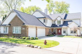 9427 Boncrest Street, Commerce Twp, MI 48382