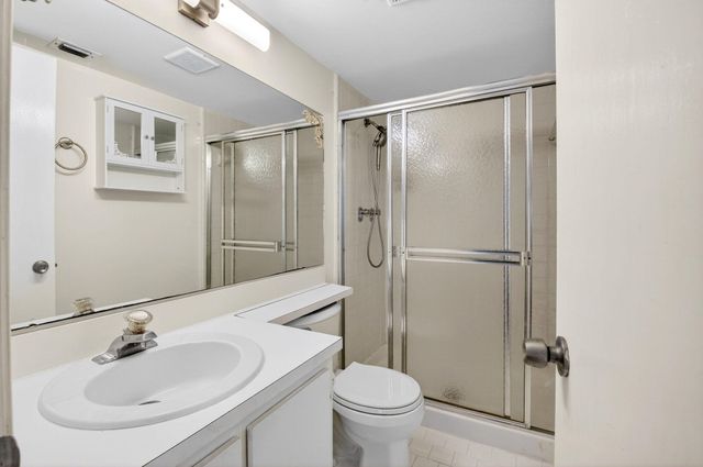 321 Knotty Pine Circle C-2, Greenacres, FL 33463