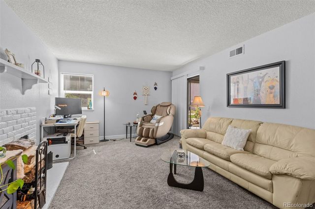 9867 E Peakview Avenue E1, Englewood, CO 80111