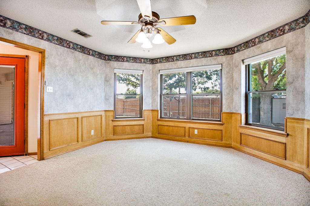 Image 11 of property listing at 4201 Shefflera Drive, San Angelo, TX 76904