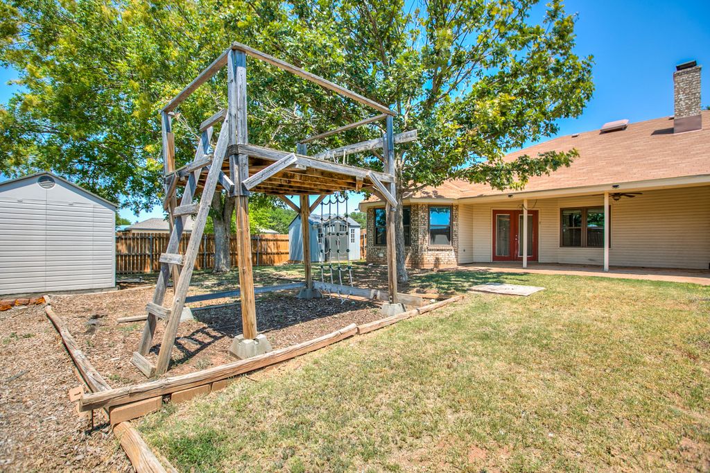 Image 32 of property listing at 4201 Shefflera Drive, San Angelo, TX 76904