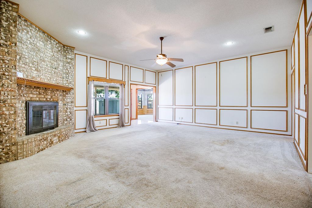 Image 7 of property listing at 4201 Shefflera Drive, San Angelo, TX 76904