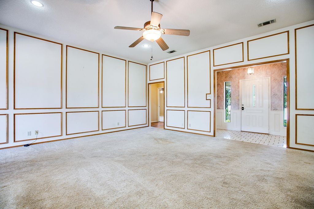 Image 8 of property listing at 4201 Shefflera Drive, San Angelo, TX 76904