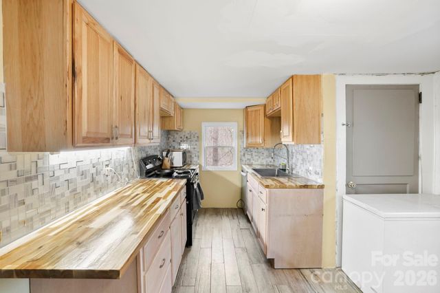 38 Pisgah View Road, Asheville, NC 28806