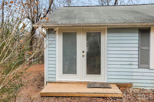 38 Pisgah View Road, Asheville, NC 28806