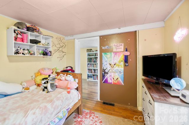 38 Pisgah View Road, Asheville, NC 28806