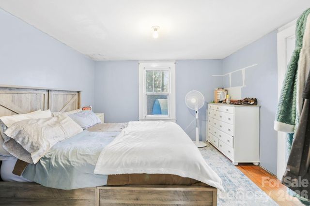 38 Pisgah View Road, Asheville, NC 28806