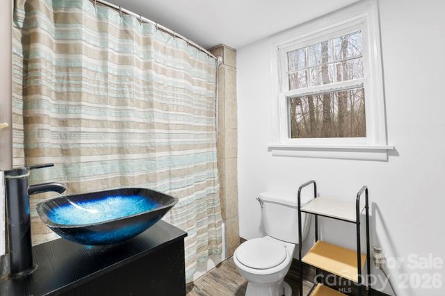 38 Pisgah View Road, Asheville, NC 28806