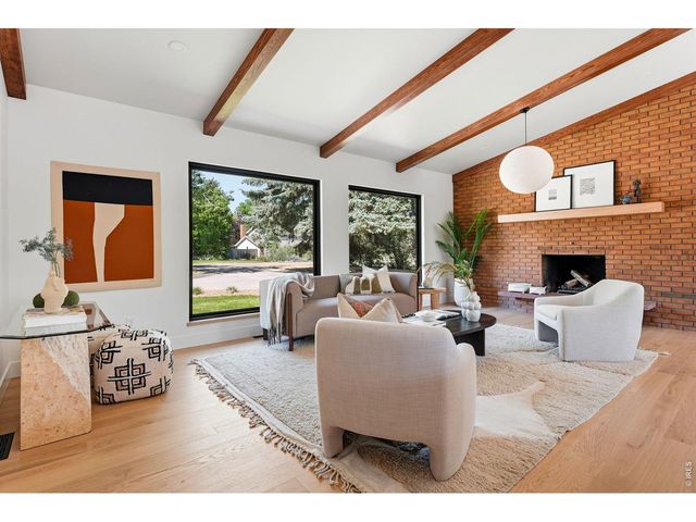 922 Club View Rd, Fort Collins, CO 80524