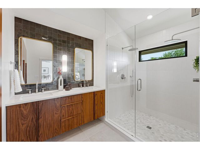 922 Club View Rd, Fort Collins, CO 80524
