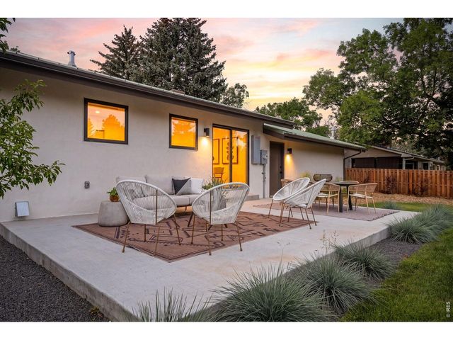 922 Club View Rd, Fort Collins, CO 80524