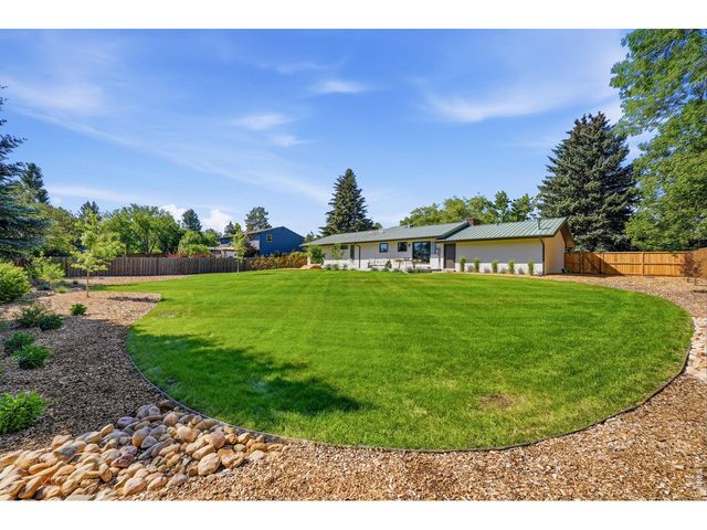 922 Club View Rd, Fort Collins, CO 80524