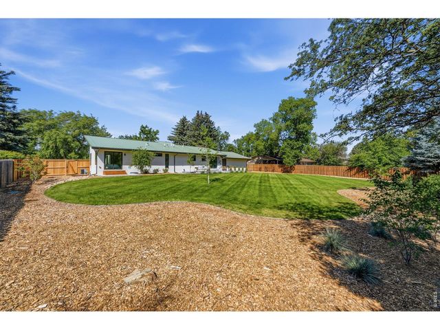 922 Club View Rd, Fort Collins, CO 80524