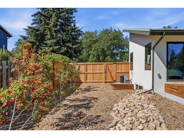922 Club View Rd, Fort Collins, CO 80524