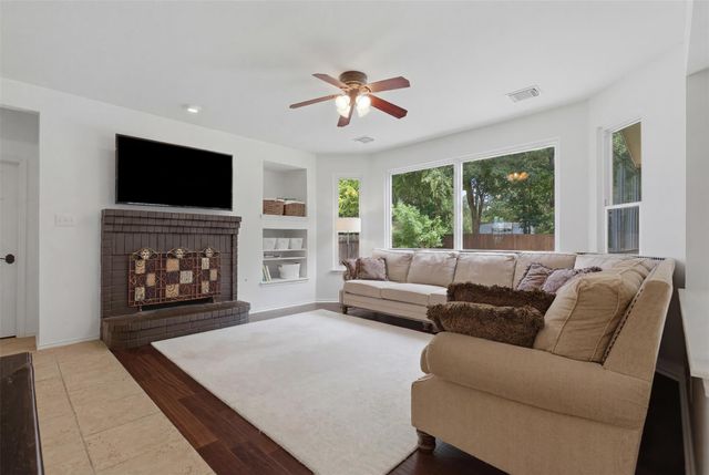 1104 Old Mill RD, Cedar Park, TX 78613