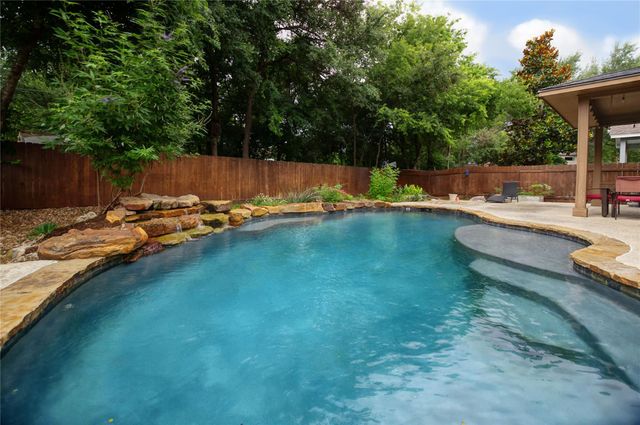 1104 Old Mill RD, Cedar Park, TX 78613