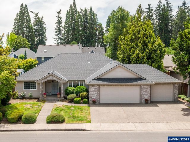1158 Meadowridge St, Keizer, OR 97303