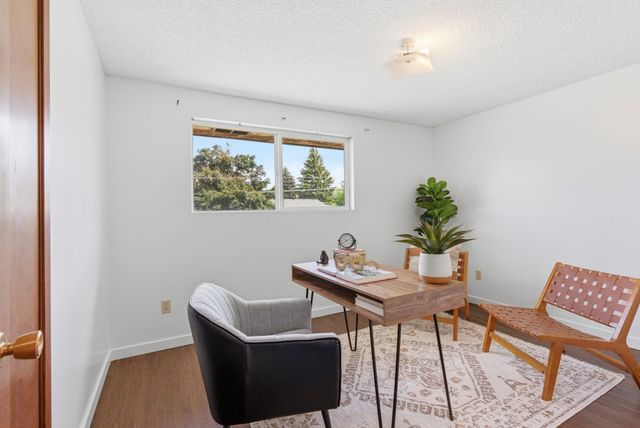 806 S Adams Rd, Spokane Valley, WA 99037