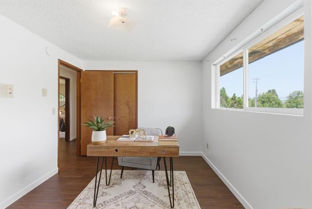 806 S Adams Rd, Spokane Valley, WA 99037