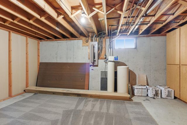 806 S Adams Rd, Spokane Valley, WA 99037