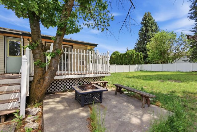 806 S Adams Rd, Spokane Valley, WA 99037