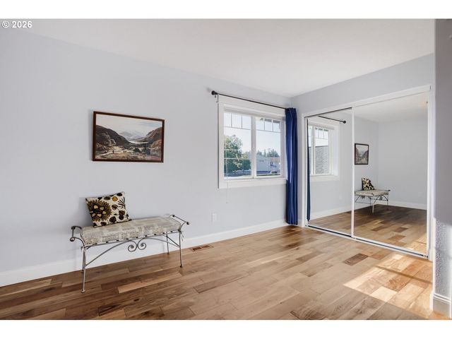 4803 Se VIEWPOINT Dr, Troutdale, OR 97060