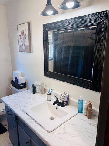 2291 Highway 71, Columbus, TX 78934