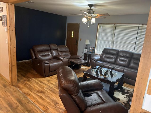 2291 Highway 71, Columbus, TX 78934