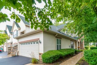 210 Shadow Creek Circle 210, Vernon Hills, IL 60061