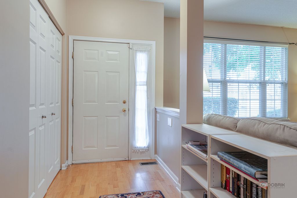 210 Shadow Creek Circle 210, Vernon Hills, IL 60061 — photo 3