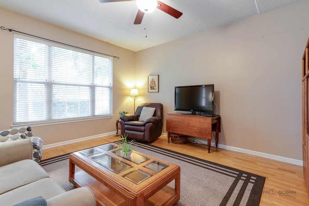 210 Shadow Creek Circle 210, Vernon Hills, IL 60061 — photo 4
