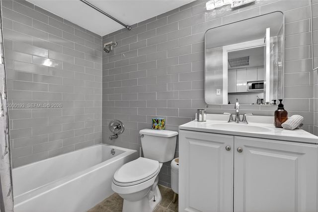 19201 Collins Avenue 1123, Sunny Isles Beach, FL 33160