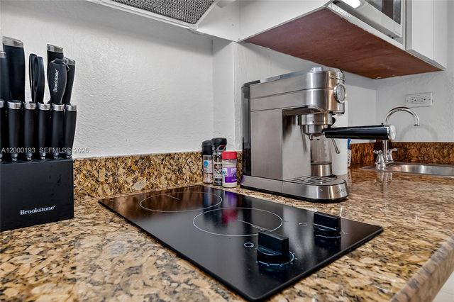 19201 Collins Avenue 1123, Sunny Isles Beach, FL 33160