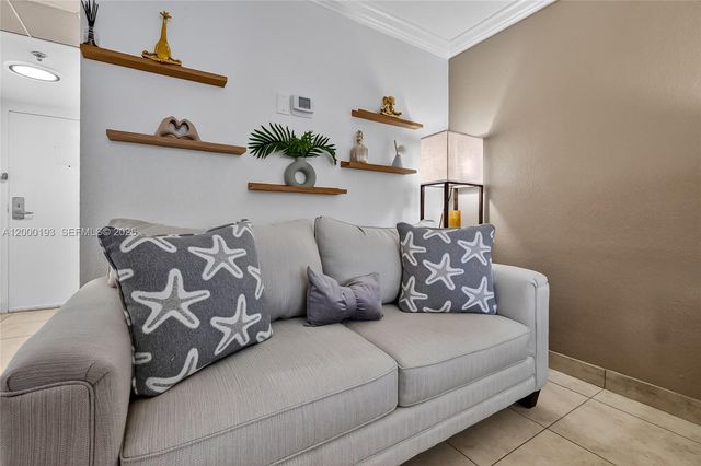 19201 Collins Avenue 1123, Sunny Isles Beach, FL 33160