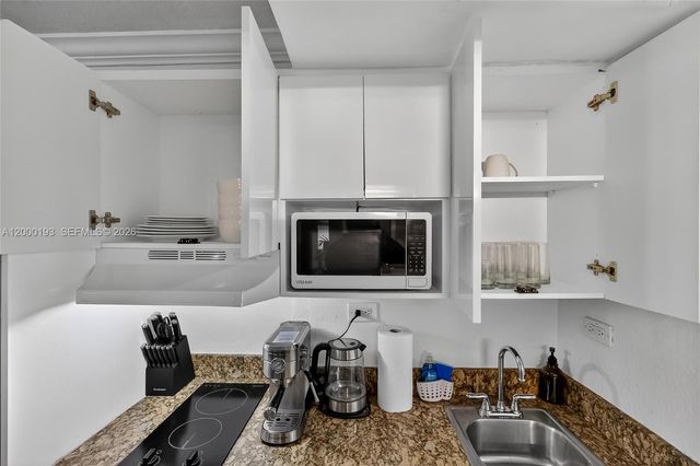 19201 Collins Avenue 1123, Sunny Isles Beach, FL 33160
