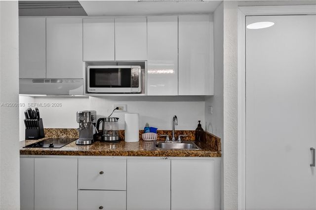 19201 Collins Avenue 1123, Sunny Isles Beach, FL 33160