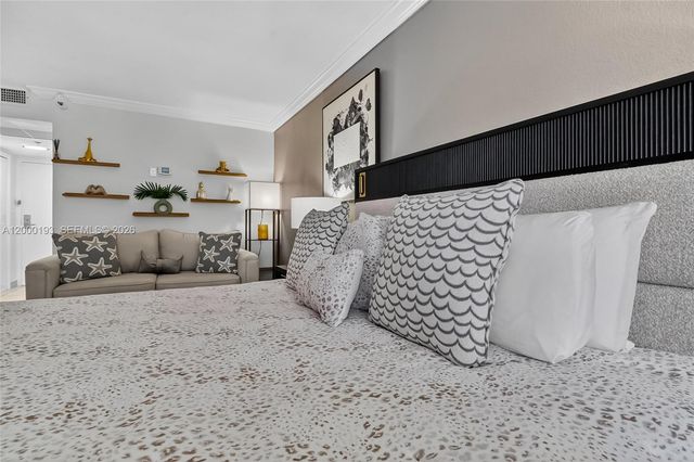 19201 Collins Avenue 1123, Sunny Isles Beach, FL 33160