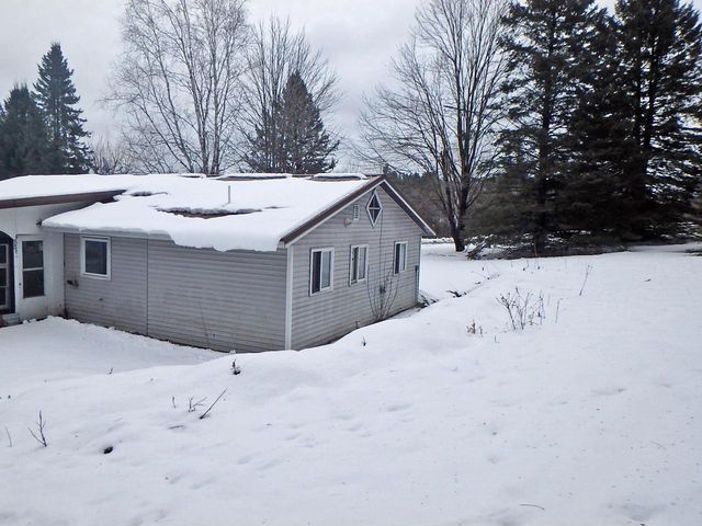 13733 RIVER LANE, Mountain, WI 54149