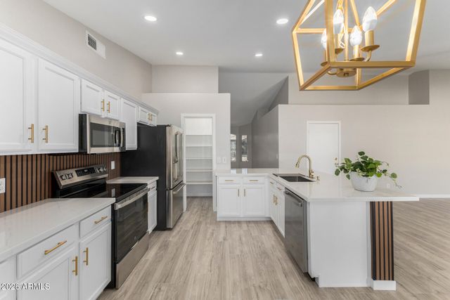 3628 E ROUSAY Drive, San Tan Valley, AZ 85140