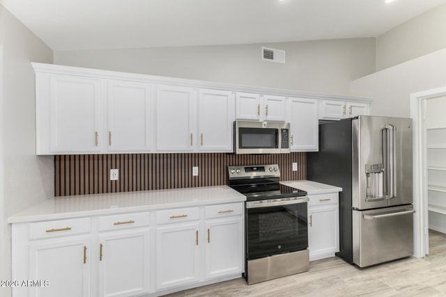 3628 E ROUSAY Drive, San Tan Valley, AZ 85140