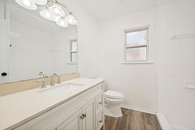 2517 Tanglewood Drive, Grapevine, TX 76051