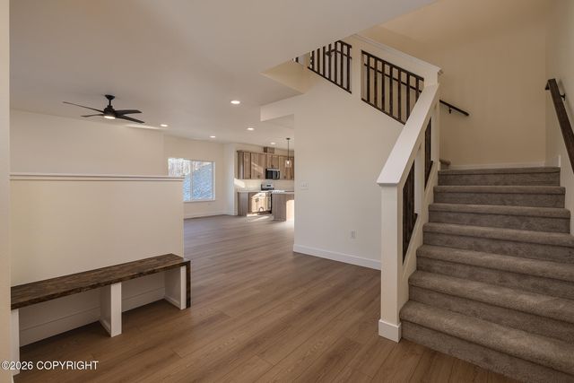 2923 N Cottage Knoll Drive, Palmer, AK 99645